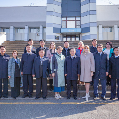 Всероссийский детский центр «Океан» посетил Министр образования КНДР